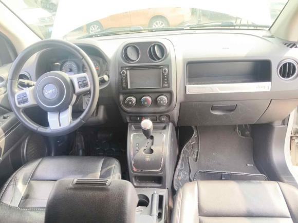 [上海·沪C] 二手Jeep指南者2014款 2.0L 两驱运动版