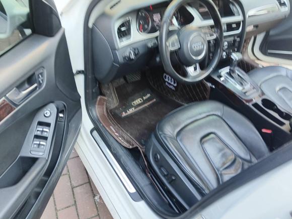 [南京·苏A] 二手奥迪奥迪A4L2013款 35 TFSI 自动标准型