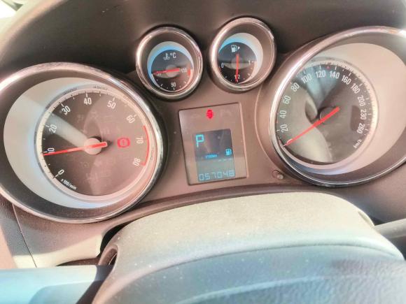 [上海·粤B] 二手别克英朗2014款 XT 1.6L 自动时尚版