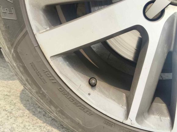 [苏州·苏E] 二手奥迪奥迪Q72013款 35 TFSI 进取型