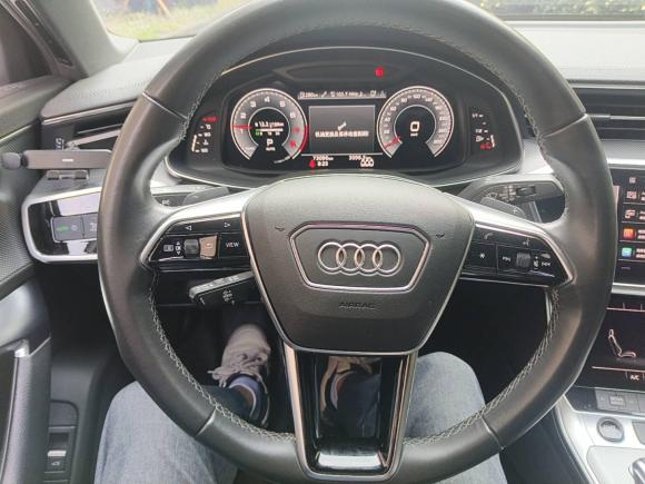 [上海·沪B] 二手奥迪奥迪A6L2022款 45 TFSI 臻选动感型
