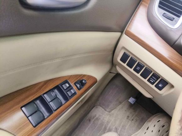 [上海·沪B] 二手日产天籁2011款 2.5L XL领先版