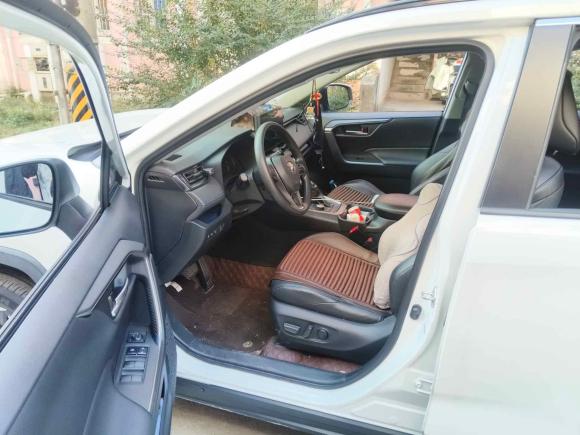 [上海·沪C] 二手丰田威兰达2020款 2.0L CVT四驱科技版