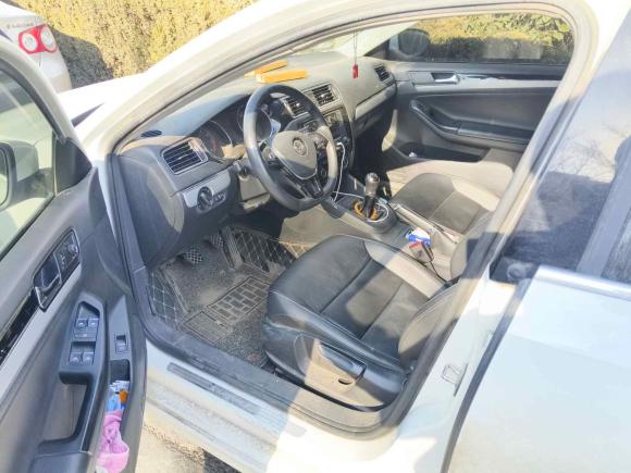 [青岛·鲁B] 二手大众速腾2017款 1.6L 手动舒适型