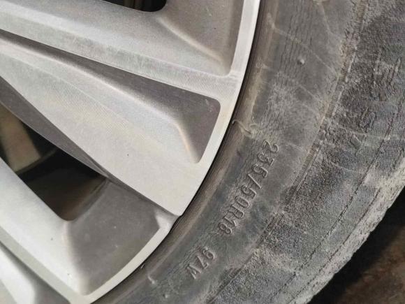 [武汉·鄂A] 二手红旗红旗E-QM52022款 431km 充电乐享版