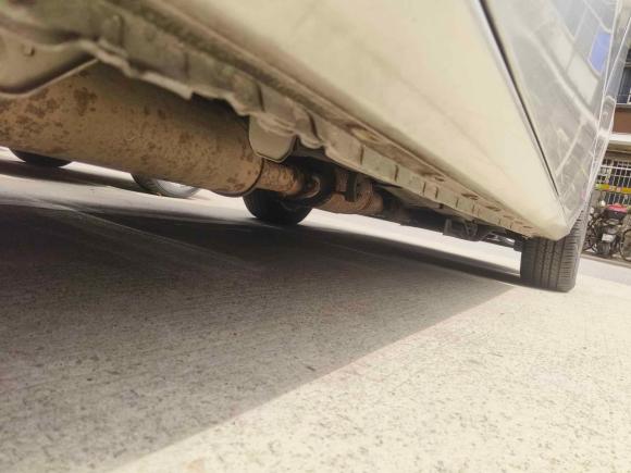 [南京·苏A] 二手别克别克GL82013款 2.4L CT豪华商务舒适版