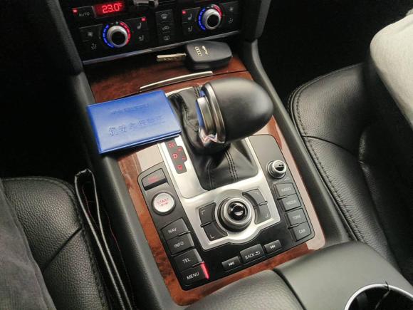 [上海·沪B] 二手奥迪奥迪Q72013款 35 TFSI 进取型