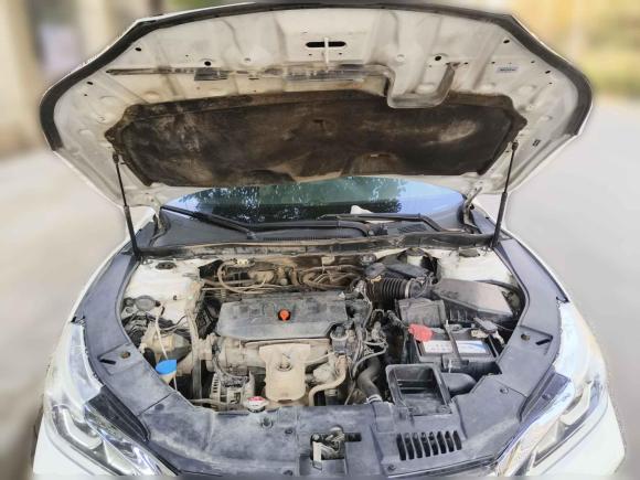 [武汉·鄂J] 二手本田雅阁2016款 2.0L 豪华版