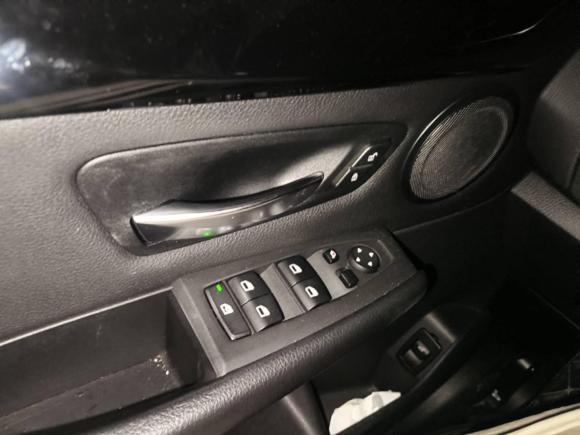 [深圳·苏U] 二手宝马宝马2系旅行车2018款 218i 尊享型运动套装