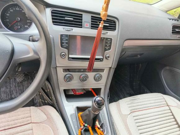 [青岛·鲁B] 二手大众高尔夫2015款 1.6L 手动时尚型