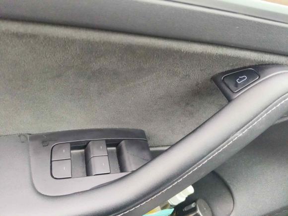 [成都·川A] 二手特斯拉Model 32021款 标准续航后驱升级版 3D6