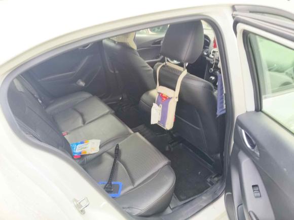 [上海·沪C] 二手马自达马自达3 昂克赛拉2016款 两厢 2.0L 自动旗舰型