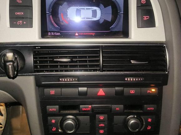 [成都·川A] 二手奥迪奥迪A6L2011款 2.0 TFSI 自动标准型