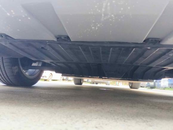 [上海·沪A] 二手北京汽车北京EU52018款 R500 智风版