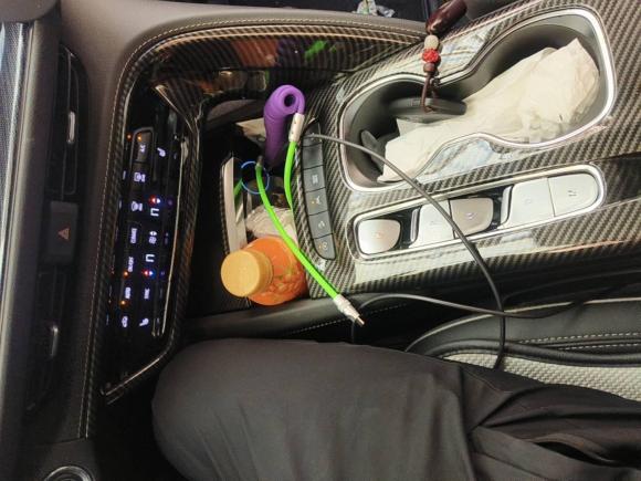 [上海·苏U] 二手别克昂科威Plus2022款 昂科威Plus 652T 五座四驱豪华型