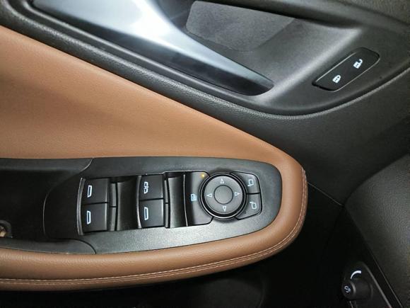 [武汉·鄂A] 二手别克昂科拉GX2020款 20T CVT两驱豪华型