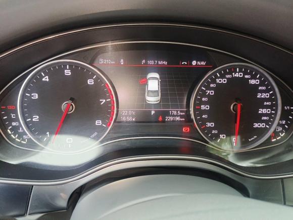 [上海·沪A] 二手奥迪奥迪A6L2012款 35 FSI quattro 豪华型