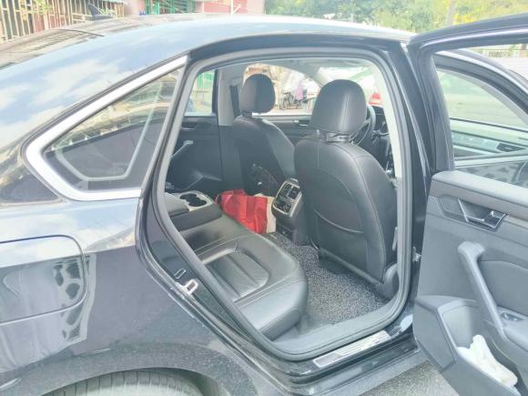 [上海·沪F] 二手大众帕萨特2017款 330TSI DSG尊荣版