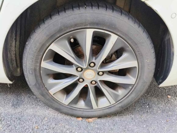 [南昌·赣A] 二手别克别克GL62018款 18T 6座尊贵型