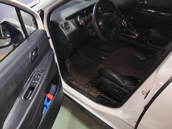 [宁波·浙B] 二手标致标致30082013款 2.0L 自动潮流版