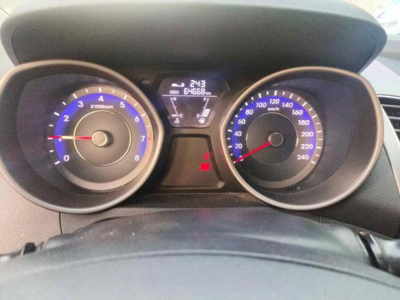 [南京·苏A] 二手现代朗动2012款 1.6L 手动时尚型