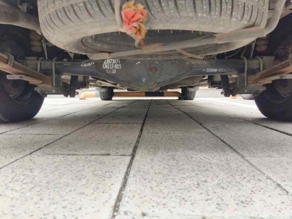 [无锡·苏B] 二手五菱汽车五菱宏光2015款 1.5L S 基本型国V