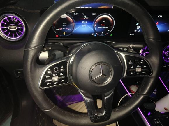 [广州·粤W] 二手奔驰奔驰GLB2022款 改款 GLB 200 动感型