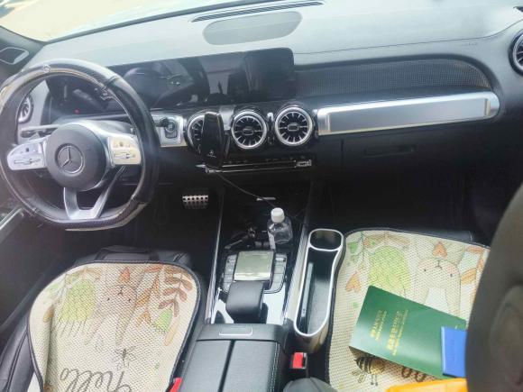 [上海·沪A] 二手奔驰奔驰EQB2022款 EQB 350 4MATIC 首发特别版