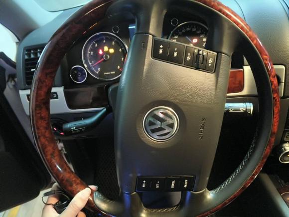 [深圳·粤B] 二手大众途锐2006款 3.2L 顶级版