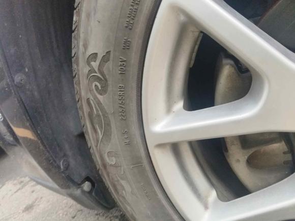 [济南·鲁A] 二手道奇酷威2013款 3.6L 四驱旗舰版