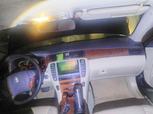 [深圳·粤F] 二手丰田皇冠2005款 3.0L Royal