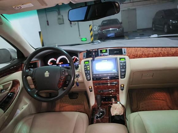 [广州·粤A] 二手丰田皇冠2007款 2.5L Royal 导航版