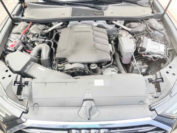 [青岛·鲁U] 二手奥迪奥迪A6L2023款 40 TFSI 豪华动感型