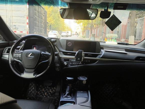 [成都·川A] 二手雷克萨斯雷克萨斯ES2020款 200 豪华版