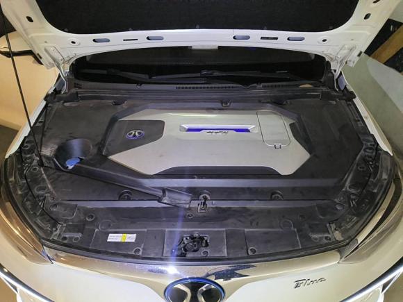 [成都·川A] 二手北京汽车北京EU52018款 R500 智风版