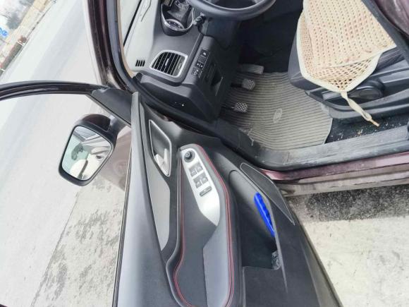 [上海·沪C] 二手宝骏宝骏5602015款 1.8L 手动舒适型