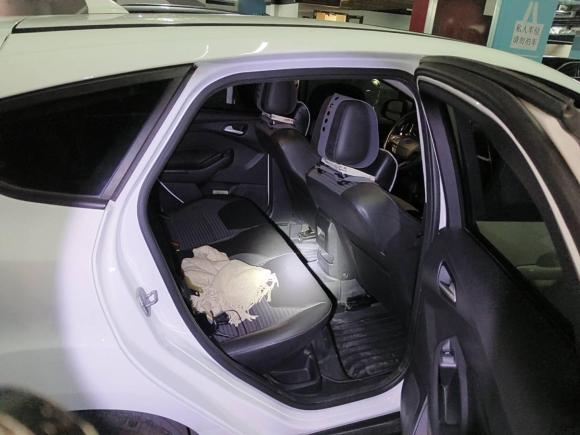 [青岛·鲁B] 二手福特福克斯2018款 两厢经典 1.6L 自动风尚型智行版