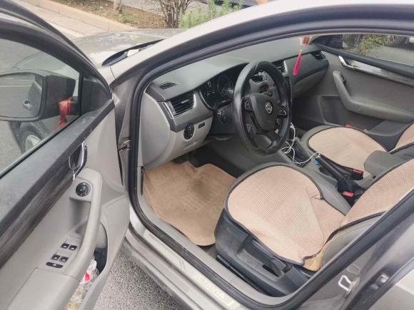 [西安·陕A] 二手斯柯达明锐2015款 1.6L 自动逸俊版