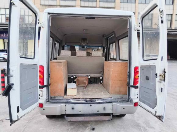 [宁波·浙B] 二手依维柯依维柯褒迪2012款 2.5T-A32 基本型