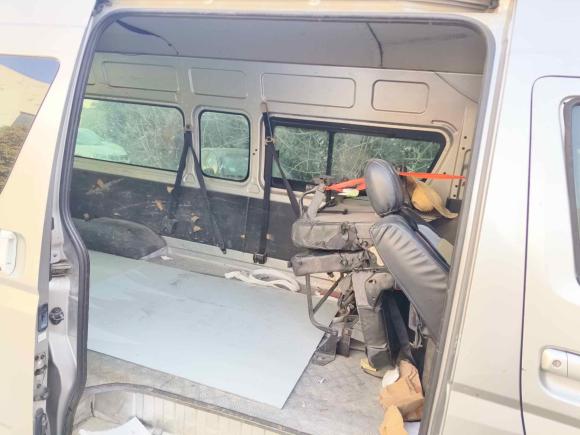 [南通·苏F] 二手福田风景G92016款 2.4L商运版长轴4G69