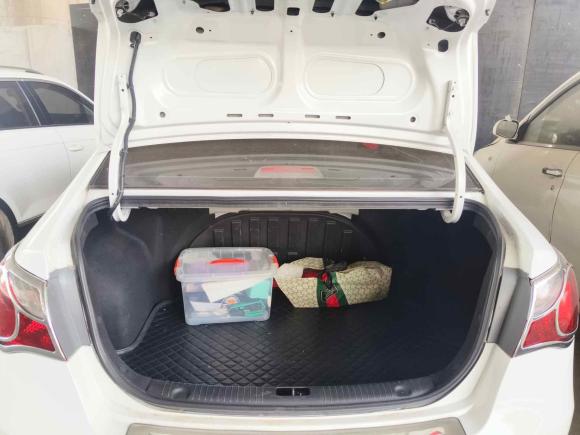 [青岛·鲁B] 二手现代悦动2011款 1.6L 自动舒适型