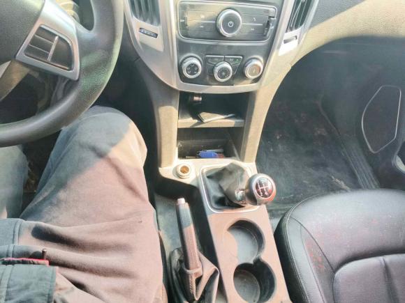 [南通·苏E] 二手江铃域虎32018款 2.5T柴油两驱进取版标准轴距