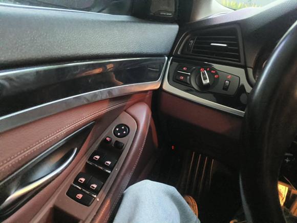 [广州·津K] 二手宝马宝马5系2017款 520Li 典雅型