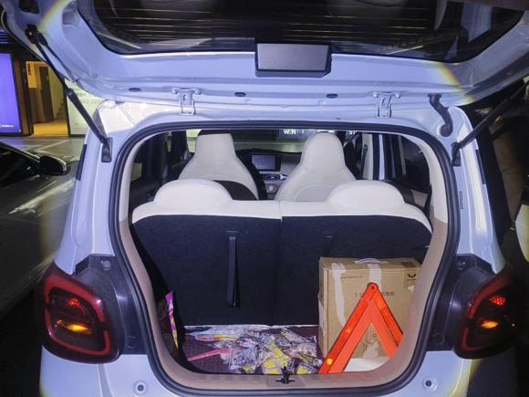 [杭州·苏E] 二手五菱汽车宏光MINIEV2025款 四门版 臻享款