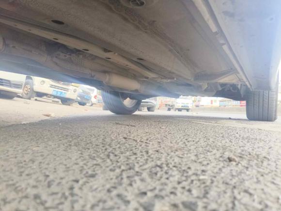 [金华·粤B] 二手三菱欧蓝德2013款 2.4L 四驱豪华导航版 5座