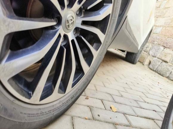 [青岛·鲁U] 二手中华中华V62018款 1.5T 自动尊贵型