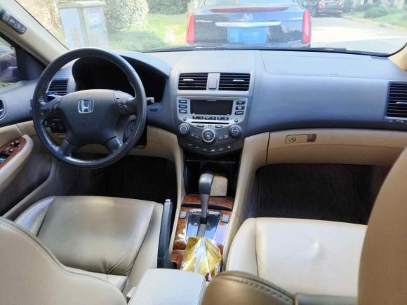 [上海·沪F] 二手本田雅阁2007款 2.4L 自动舒适经典版