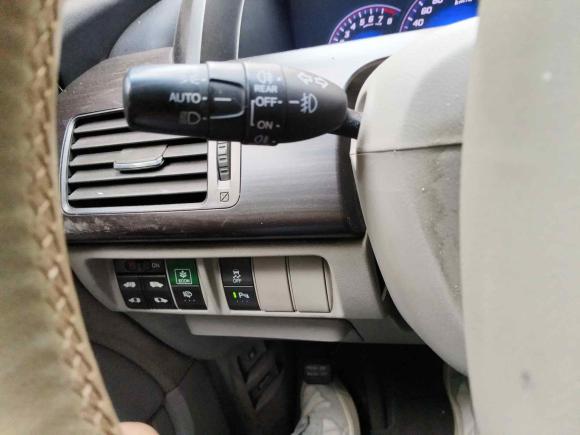 [金华·浙G] 二手本田艾力绅2012款 2.4L VTi-S尊贵版