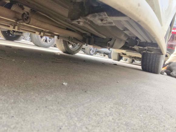 [上海·晋L] 二手路虎神行者22013款 2.2T SD4 SE柴油版