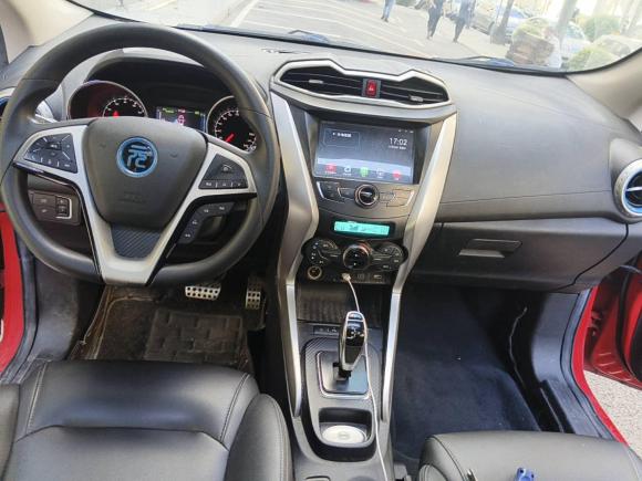 [深圳·粤B] 二手比亚迪元新能源2018款 EV360 智联创酷型